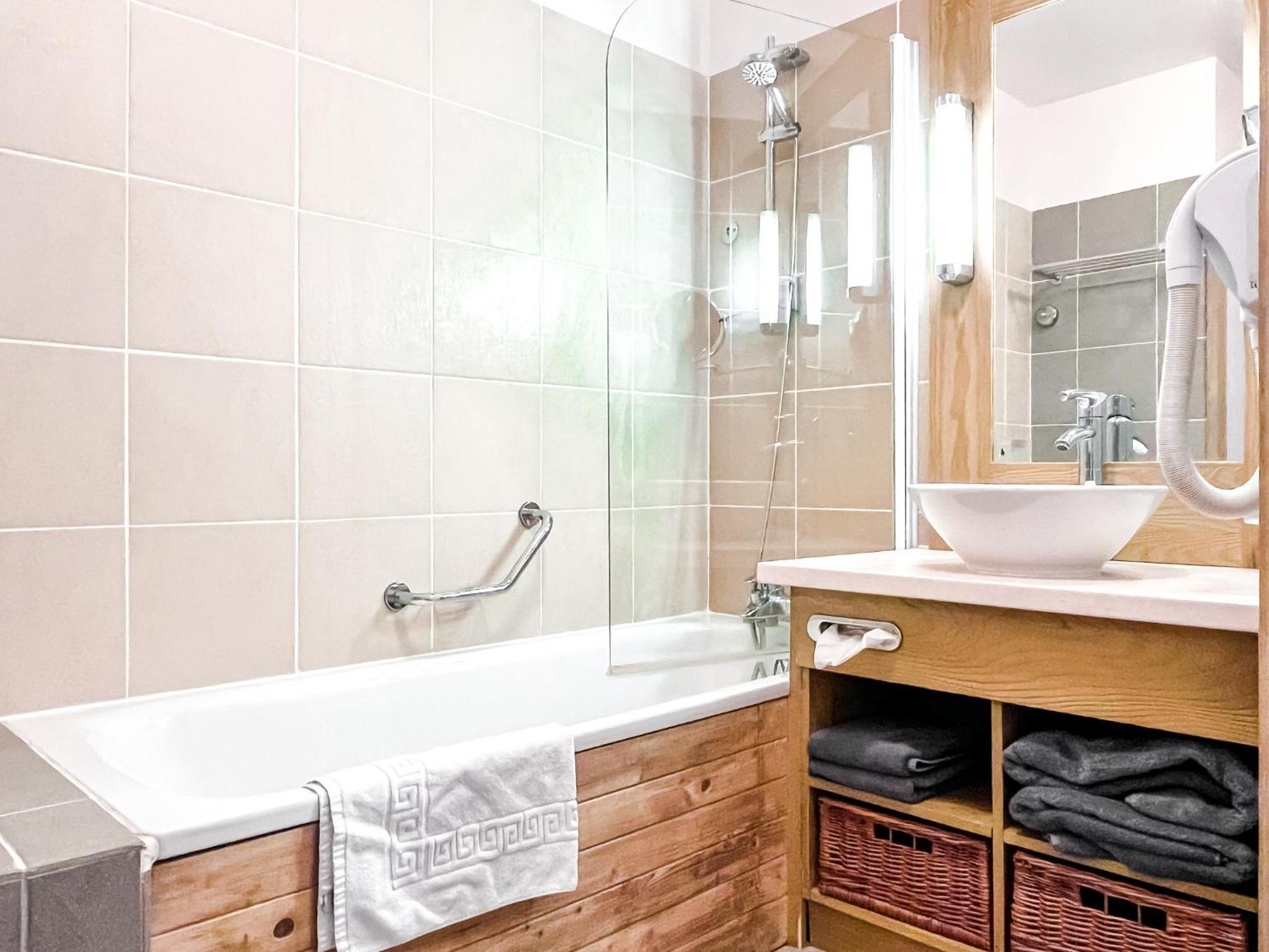 Large One-Bedroom Apartment, Wheelchair Adapted, Les Terrasses D'Eos Flaine Ngoại thất bức ảnh