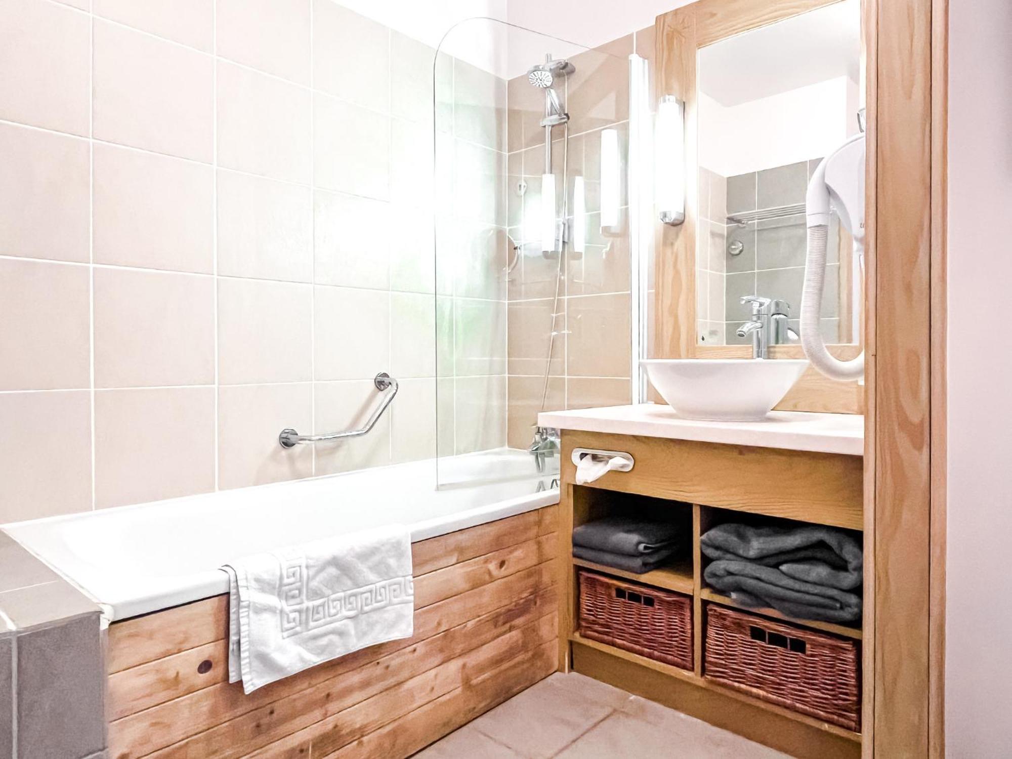 Large One-Bedroom Apartment, Wheelchair Adapted, Les Terrasses D'Eos Flaine Ngoại thất bức ảnh